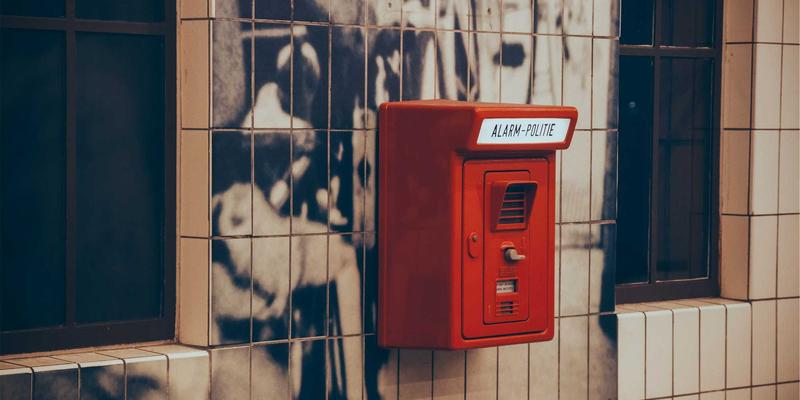 投资理财进阶指南：掌握图表分析与趋势线，精准捕捉市场脉搏