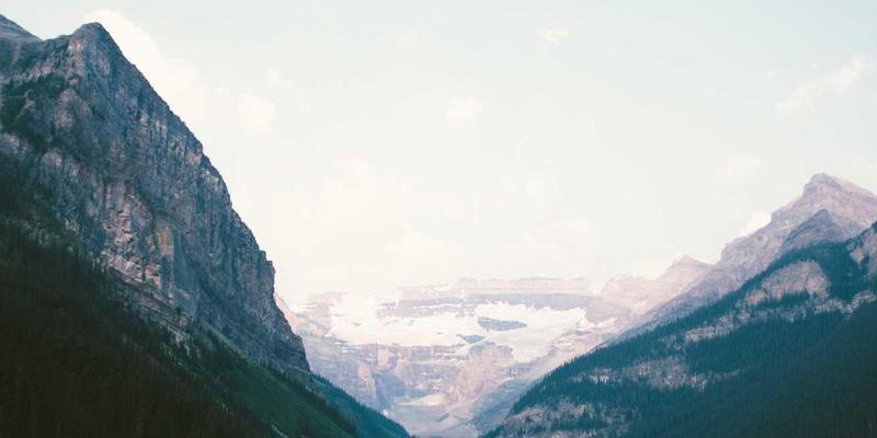 财富管理的波西米亚智慧：用图表分析解锁复利效应的指数增长